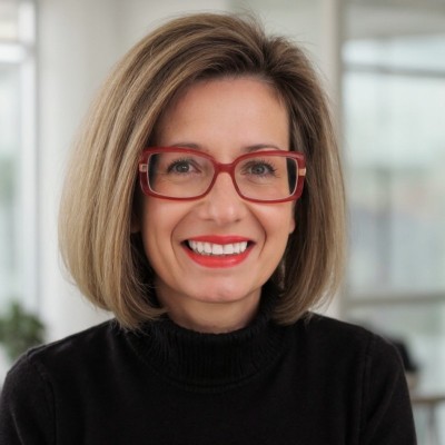 Dr. Iris Efthymiou